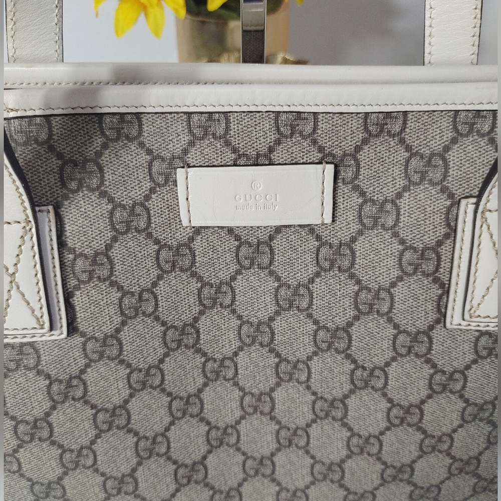 GUCCI GG Supreme Coated Canvas Tote - Picture 3 of 16